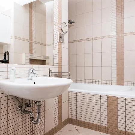 2 Bedroom Family On The Buda Side Budapest